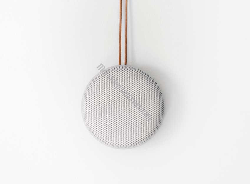 Small speaker